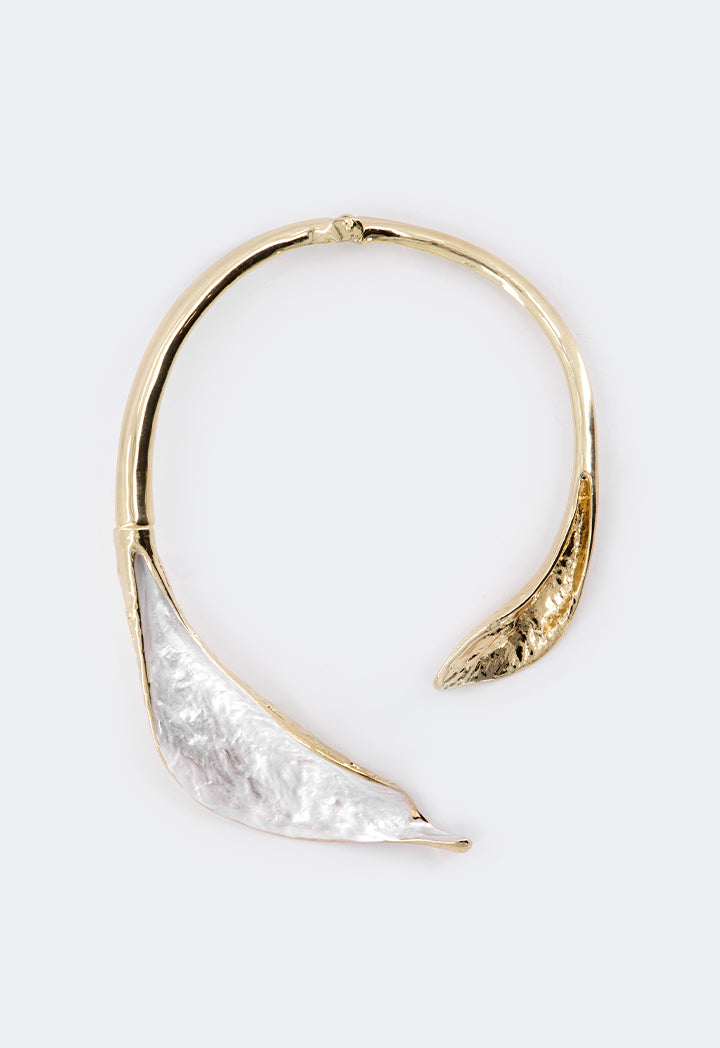 Choice Metallic Leaves Choker Necklace Gold