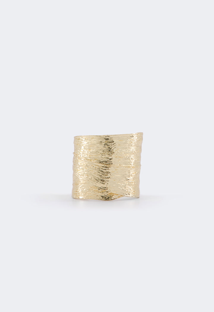 Choice Metallic Hammered Bangle Gold