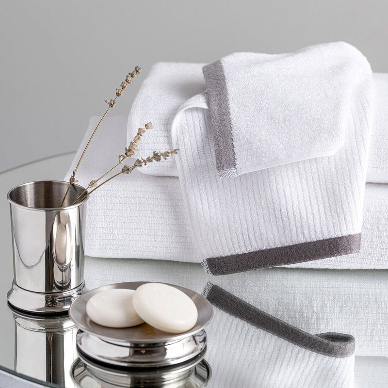 Chakra Mayto Soap Dish Silver