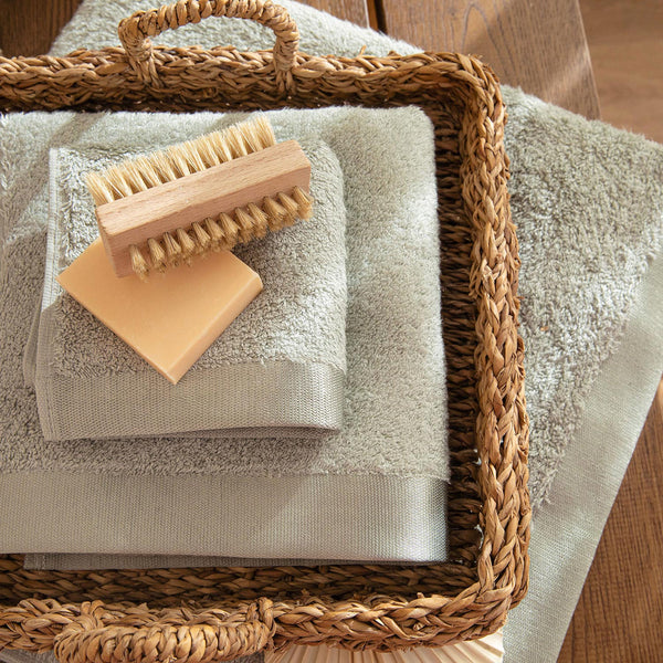 Chakra Floss Hand Towel 30X50 Cm Light Green