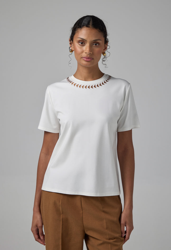 Choice Geometric Embroidered T-Shirt Off White