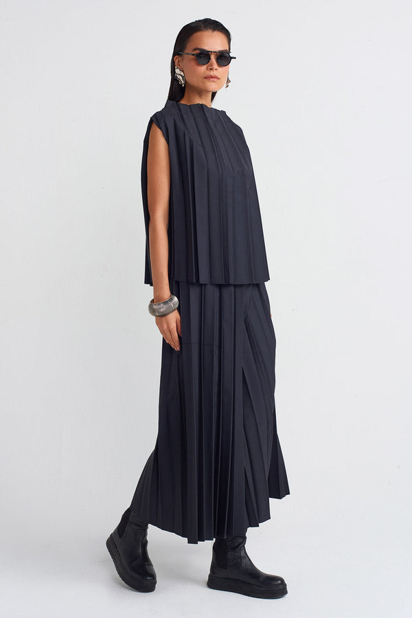 NU Thick Pleated Blouse Dark Grey