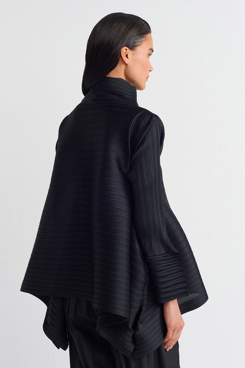 NU Pleated Jacket Black
