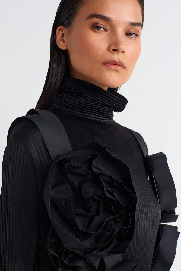 Nu Rose Appliqué Shoulder Belt Black