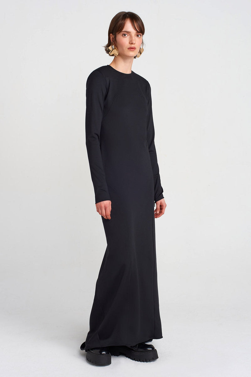 Nu Long-Tailed Dress Black