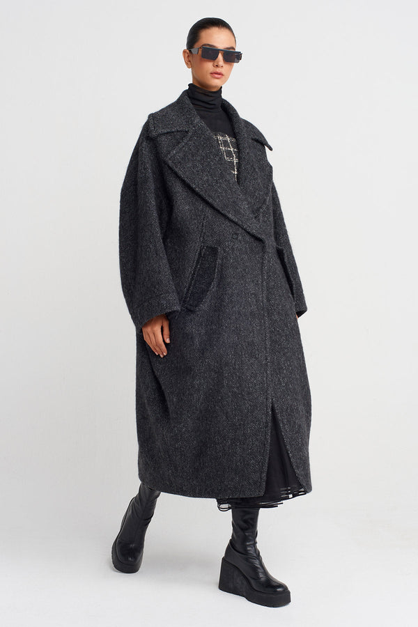 Nu Oversized Coat Off White/Black