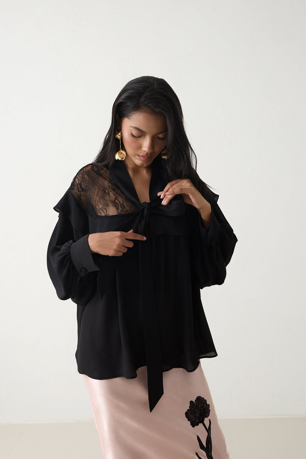 Setre Lace Embroidered Detail Blouse Black