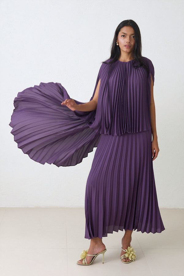 Setre Two-Piece Form Pleated Dress Prune