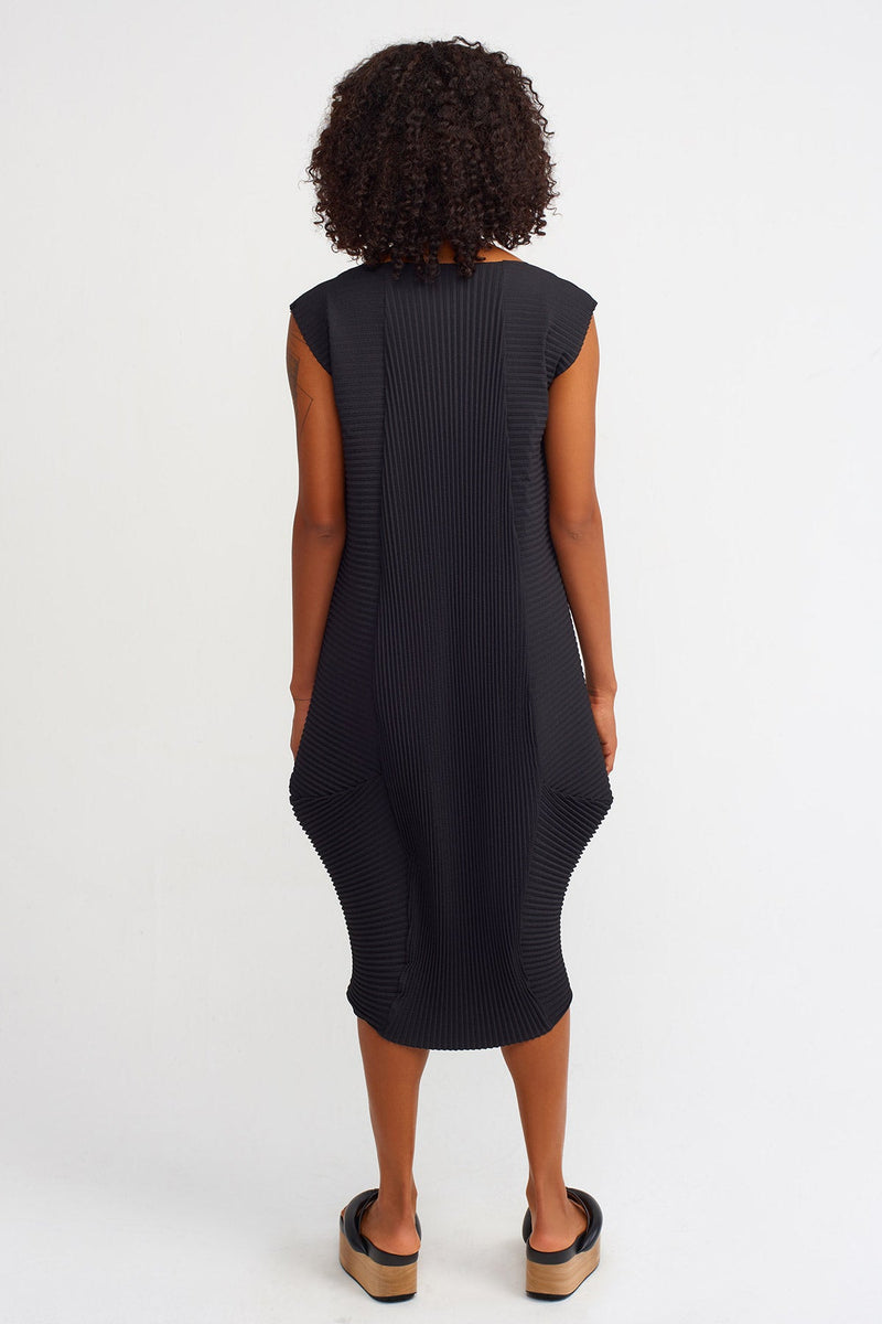 NU Sleeveless Pleated Dress Black