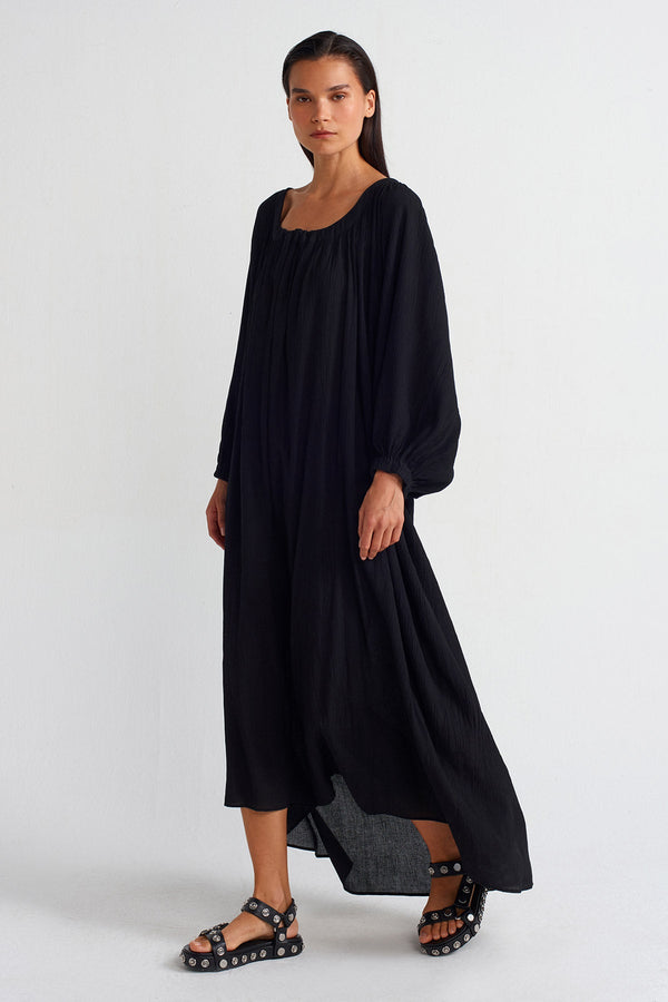 NU Crinkled Elegant Dress Black