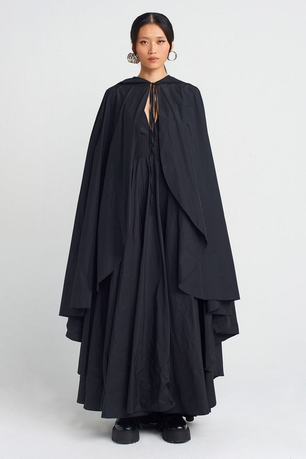 NU Taffeta Cape Black