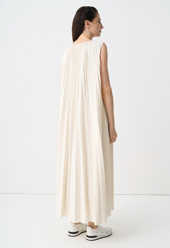 Choice Solid Maxi Pleated Sleeveless Dress Cream