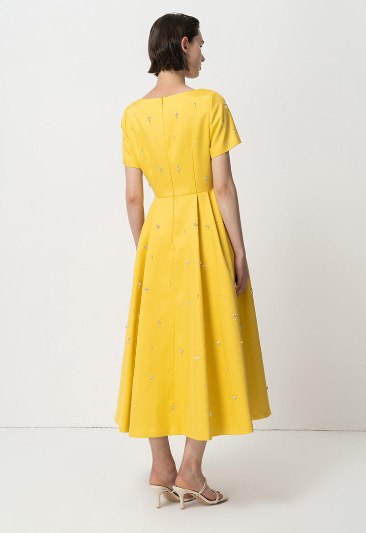 Choice Short Sleeves Embellished Midi Dress Yellow