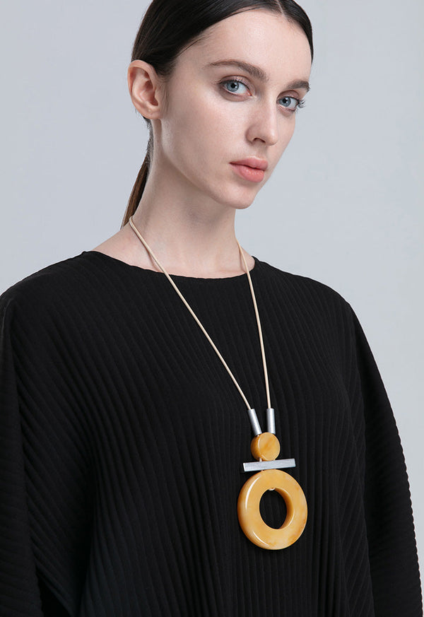 Choice Round Charm Marble Pendant Fashion Necklace Yellow