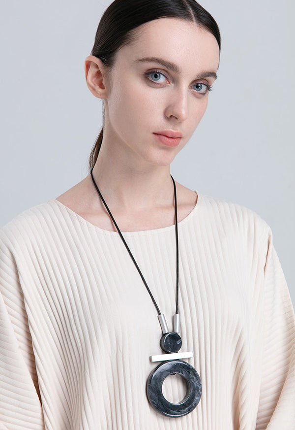 Choice Round Charm Marble Pendant Fashion Necklace Black