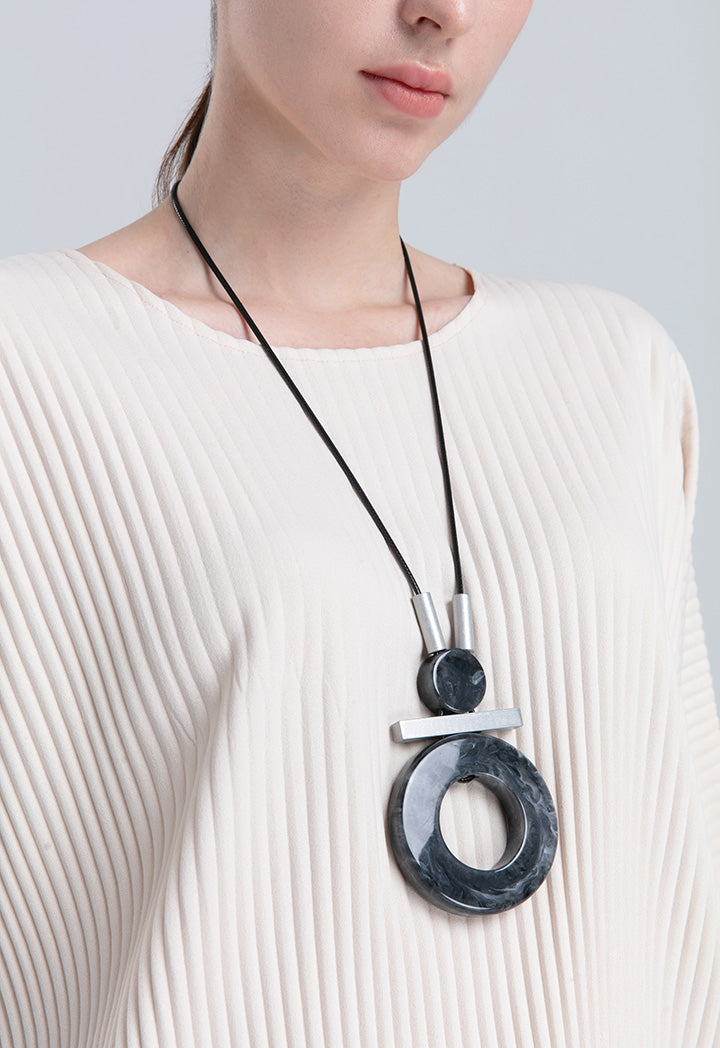 Choice Round Charm Marble Pendant Fashion Necklace Black