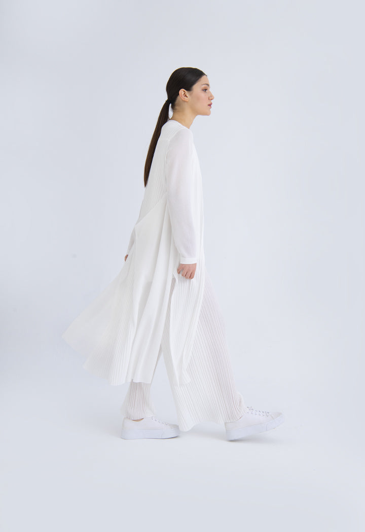 Choice Pleated Sleeveless Outerwear Off White